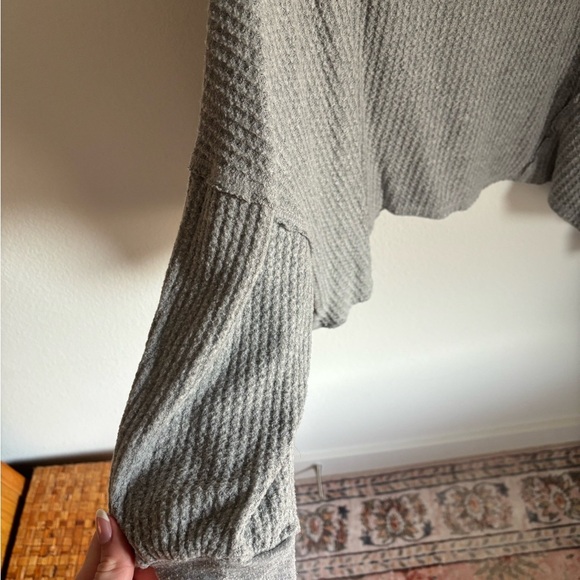 Free People We The Free Thermal Cropped Top with open back in size small - Picture 3 of 9